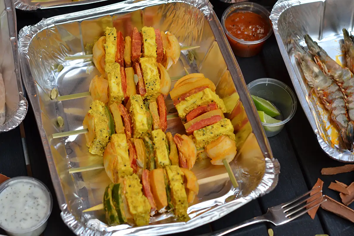 BBQ BOX 13